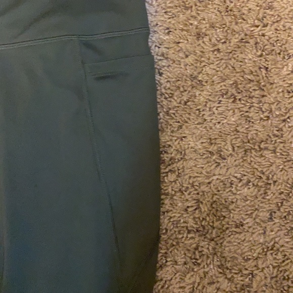 All in motion army green Capri leggings - Picture 3 of 5